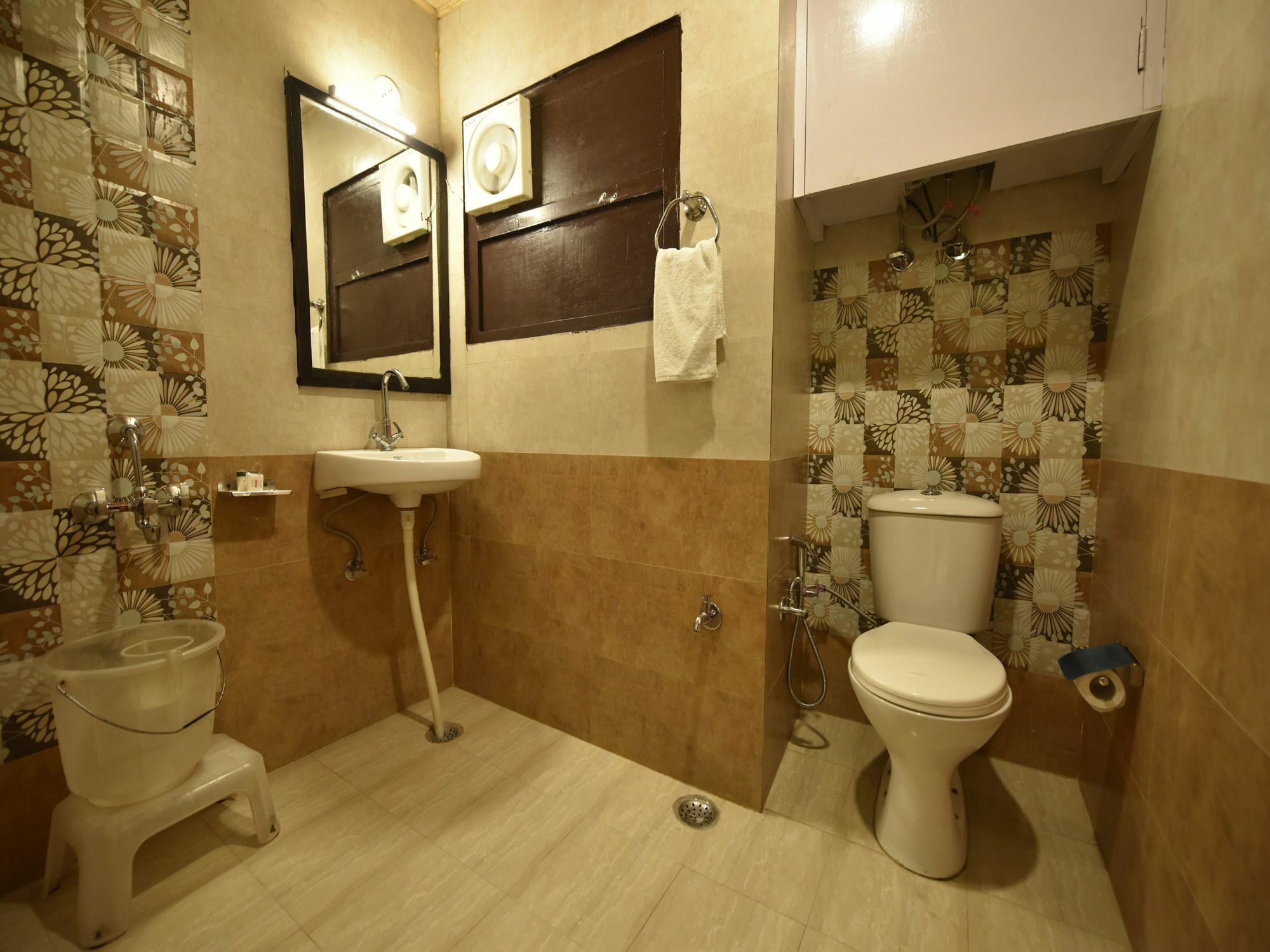 Oyo 8917 Hotel Crystal Palace Simlá Kültér fotó